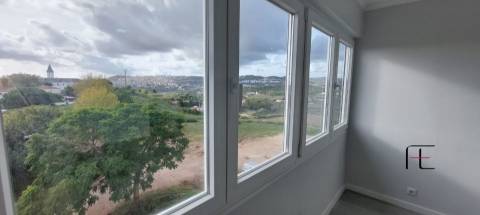 Apartamento T2 Venda em Pontinha e Famões,Odivelas