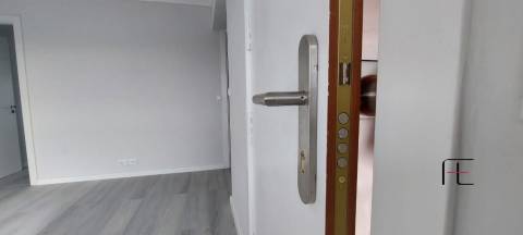 Apartamento T2 Venda em Pontinha e Famões,Odivelas