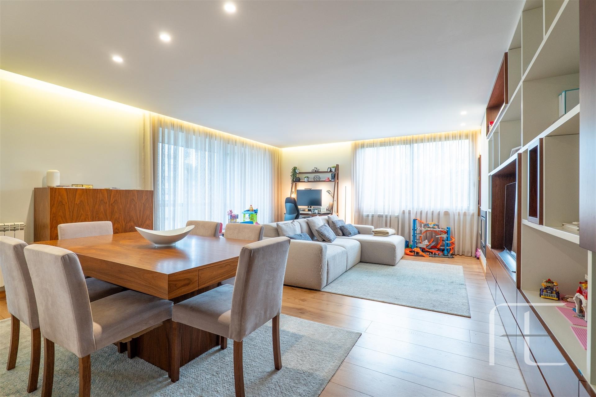 Apartamento T3 Venda em Oliveira do Douro,Vila Nova de Gaia