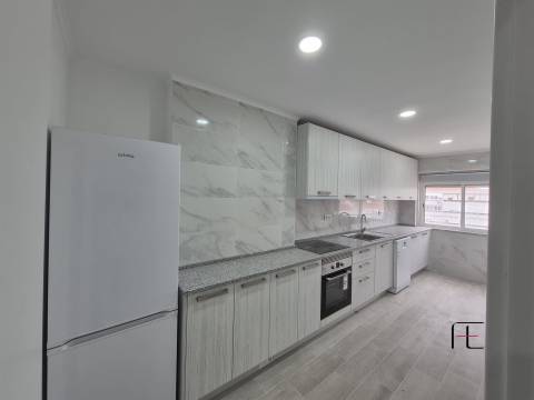 Apartamento T3 Venda em Venteira,Amadora