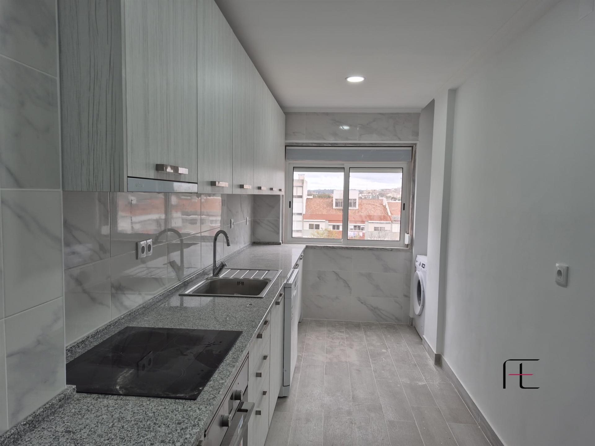 Apartamento T3 Venda em Venteira,Amadora