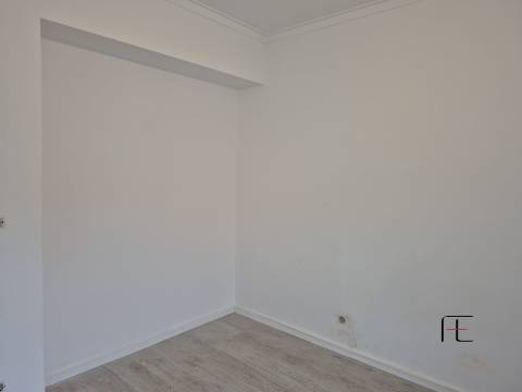 Apartamento T3 Venda em Venteira,Amadora