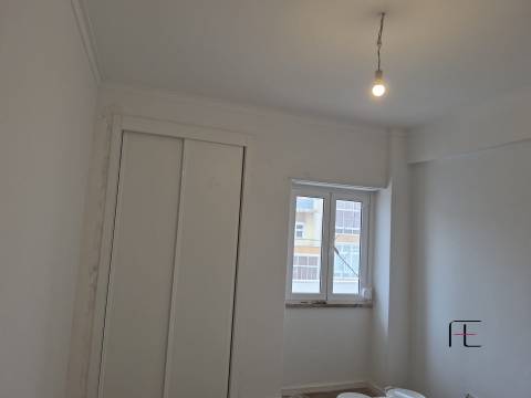 Apartamento T3 Venda em Venteira,Amadora