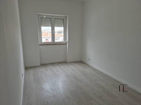Apartamento T3 Venda em Venteira,Amadora