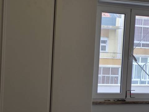 Apartamento T3 Venda em Venteira,Amadora