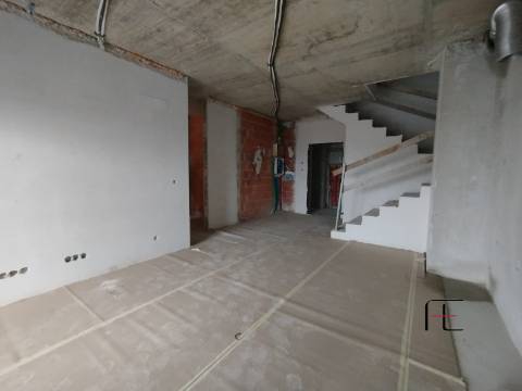 Apartamento T3 DUPLEX Venda em Aradas,Aveiro