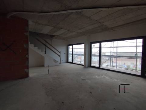 Apartamento T3 DUPLEX Venda em Aradas,Aveiro