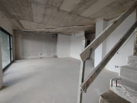 Apartamento T3 DUPLEX Venda em Aradas,Aveiro