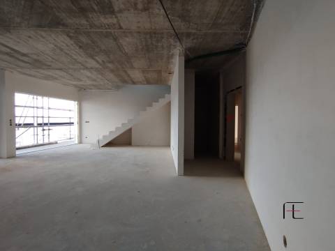 Apartamento T4 DUPLEX Venda em Aradas,Aveiro