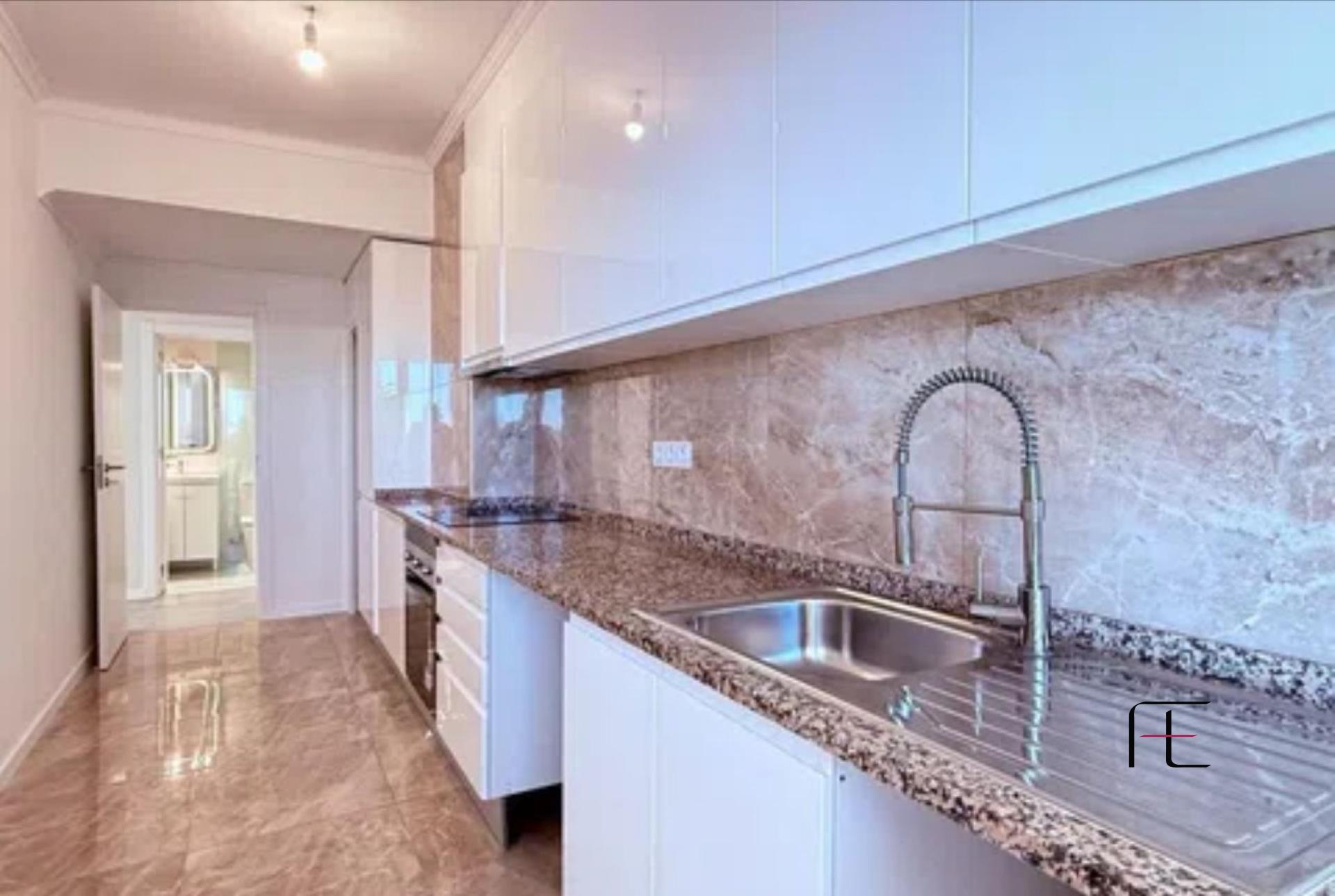 Apartamento T3 Venda em Portimão,Portimão