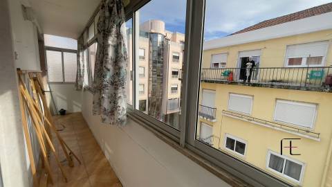 Apartamento T2 Arrendamento em Queluz e Belas,Sintra
