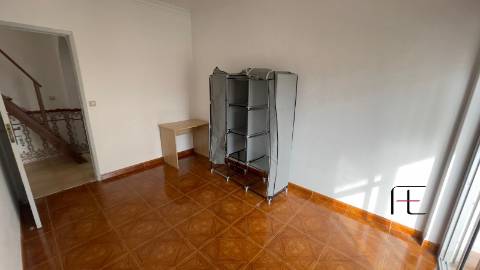 Apartamento T2 Arrendamento em Queluz e Belas,Sintra