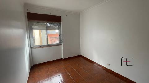 Apartamento T2 Arrendamento em Queluz e Belas,Sintra