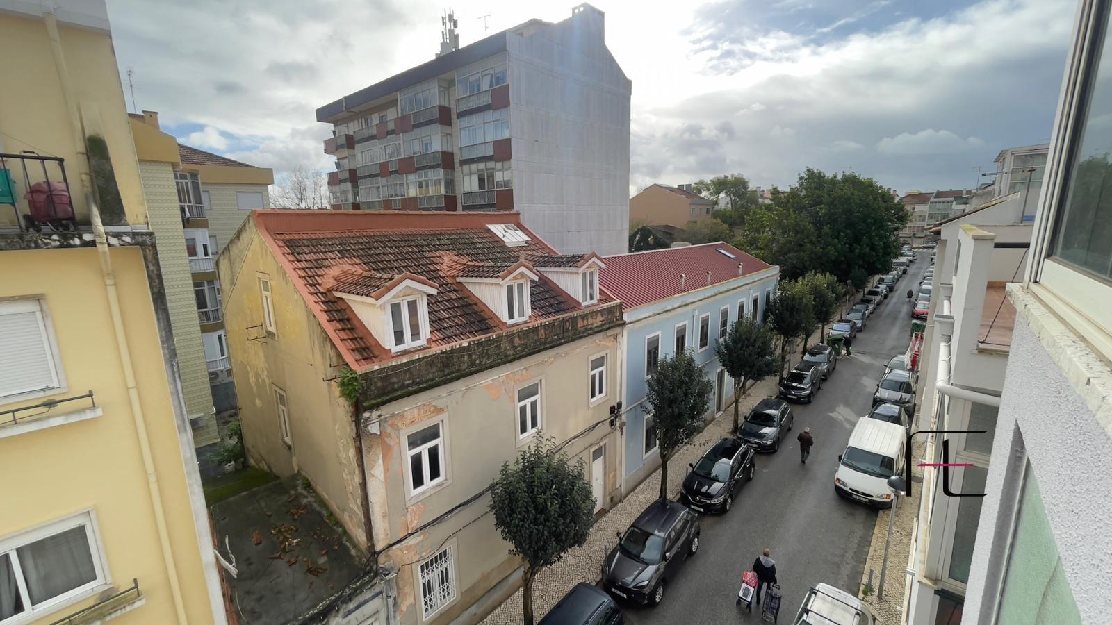 Apartamento T2 Arrendamento em Queluz e Belas,Sintra