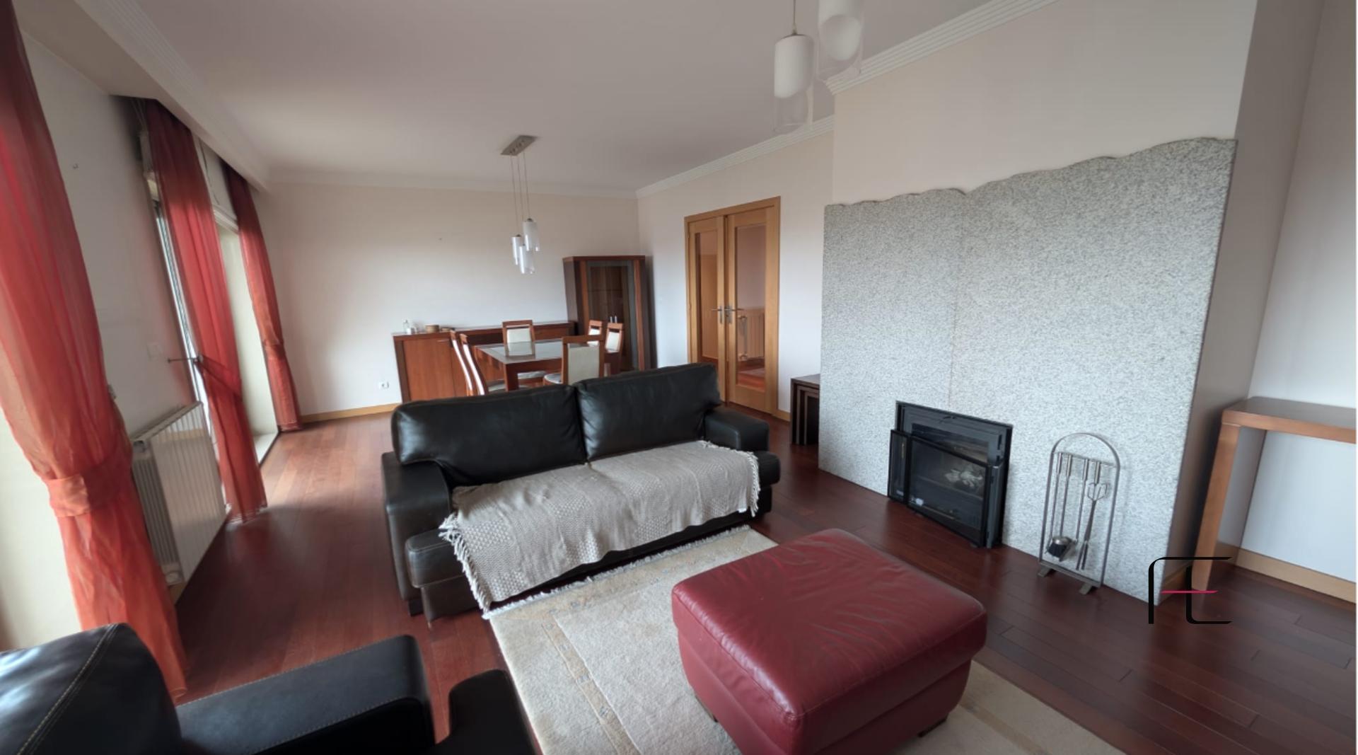 Apartamento T2 Arrendamento em Cedofeita, Santo Ildefonso, Sé, Miragaia, São Nicolau e Vitória,Porto