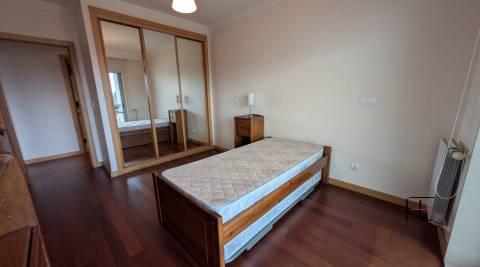 Apartamento T2 Arrendamento em Cedofeita, Santo Ildefonso, Sé, Miragaia, São Nicolau e Vitória,Porto