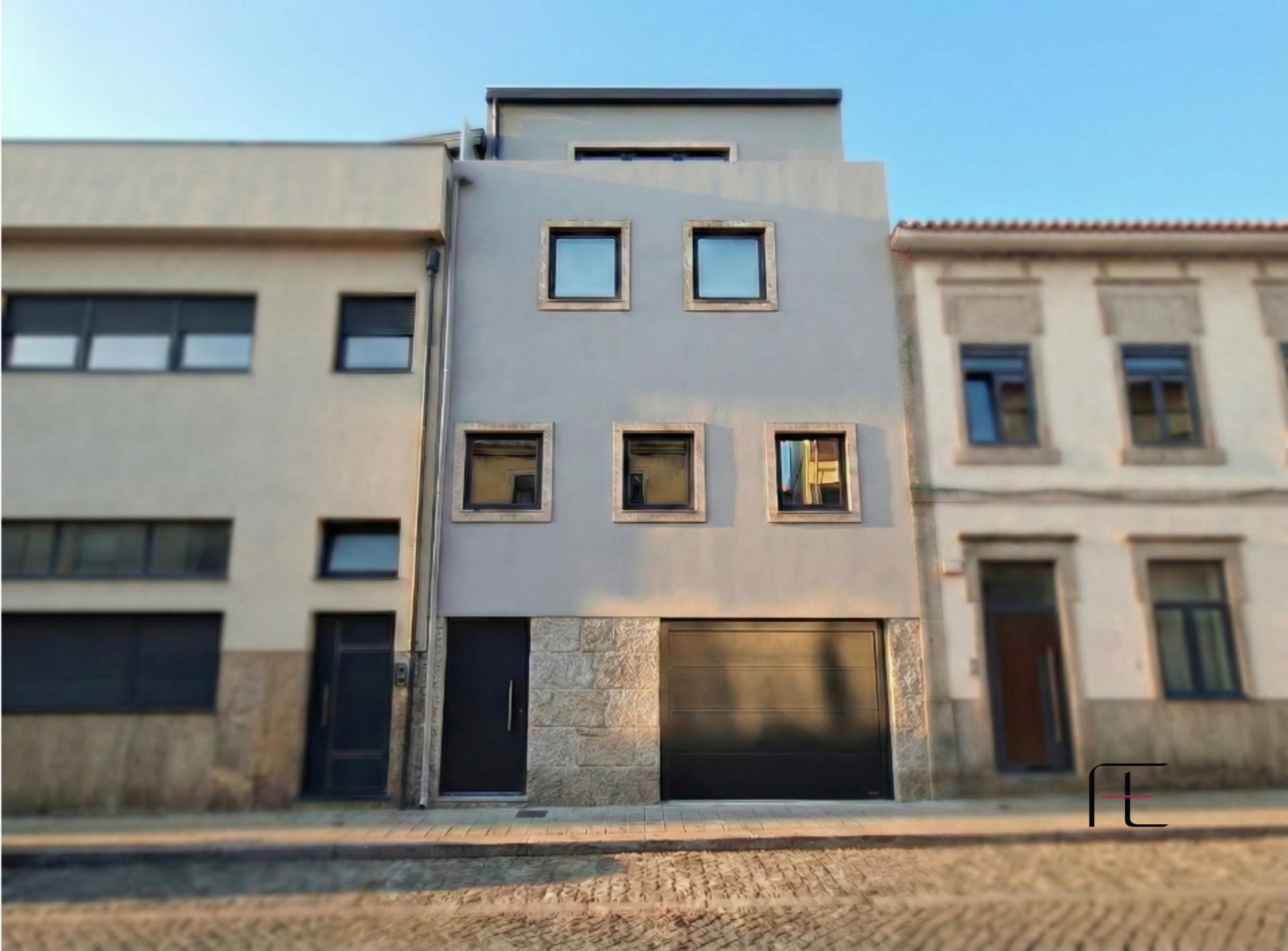 Moradia em Banda T4 Venda em Bonfim,Porto