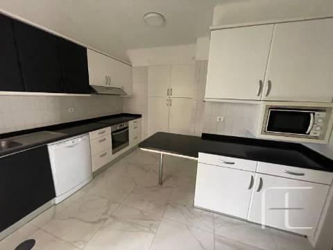 Apartamento T4 Venda em Aldoar, Foz do Douro e Nevogilde,Porto