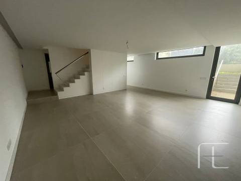 Moradia T3 Venda em Ramalde,Porto