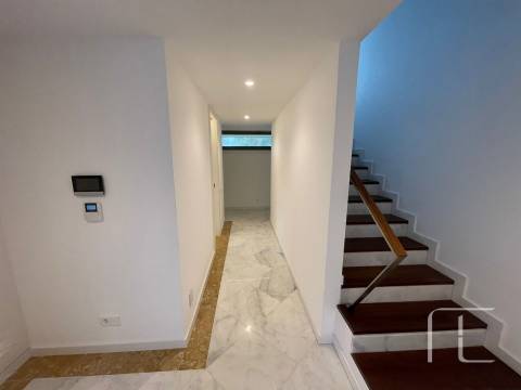 Moradia T3 Venda em Ramalde,Porto