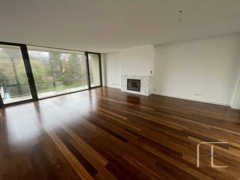 Moradia T3 Venda em Ramalde,Porto