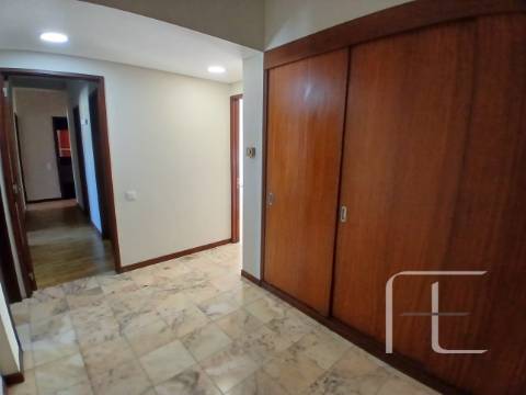 Apartamento T4 Arrendamento em Matosinhos e Leça da Palmeira,Matosinhos