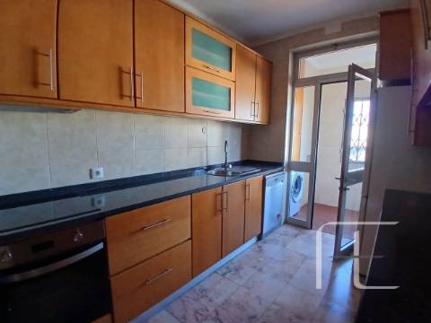 Apartamento T4 Arrendamento em Matosinhos e Leça da Palmeira,Matosinhos