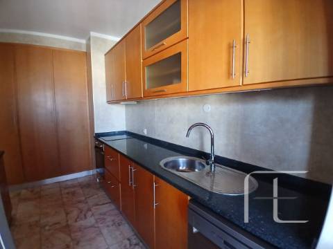 Apartamento T4 Arrendamento em Matosinhos e Leça da Palmeira,Matosinhos