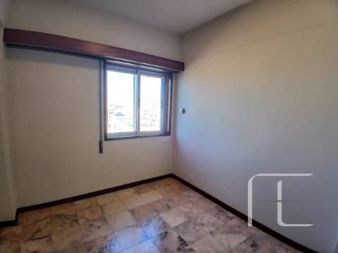 Apartamento T4 Arrendamento em Matosinhos e Leça da Palmeira,Matosinhos