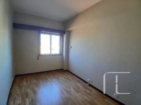 Apartamento T4 Arrendamento em Matosinhos e Leça da Palmeira,Matosinhos