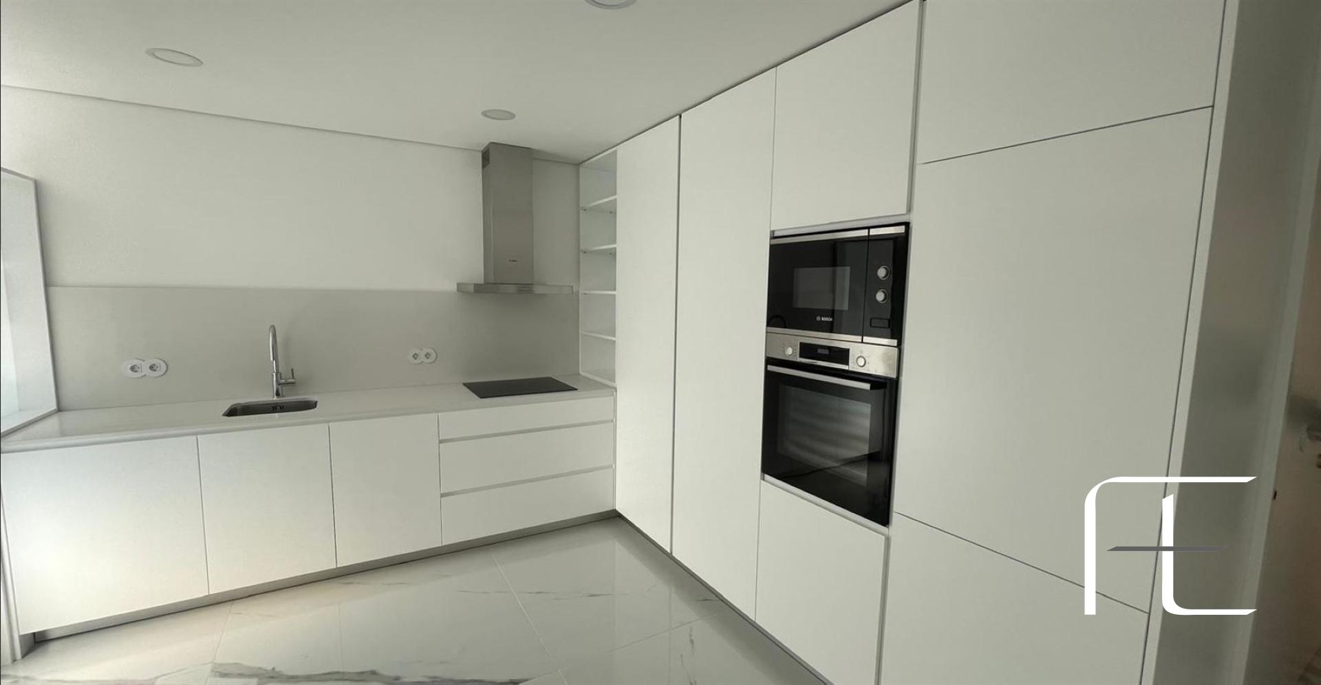 Apartamento T3 Venda em Lordelo do Ouro e Massarelos,Porto