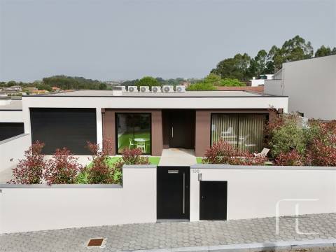 Moradia T3 Venda em Mafamude e Vilar do Paraíso,Vila Nova de Gaia