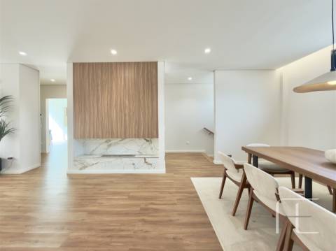 Moradia T3 Venda em Mafamude e Vilar do Paraíso,Vila Nova de Gaia