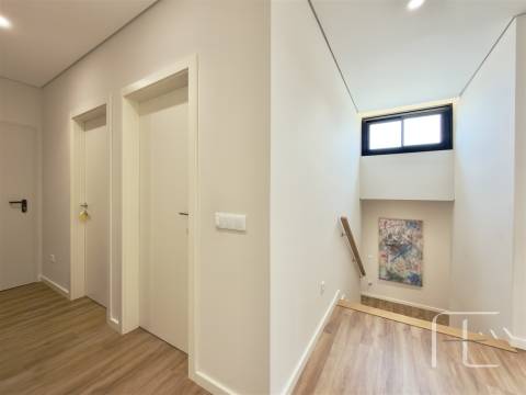 Moradia T3 Venda em Mafamude e Vilar do Paraíso,Vila Nova de Gaia