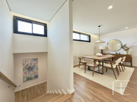 Moradia T3 Venda em Mafamude e Vilar do Paraíso,Vila Nova de Gaia