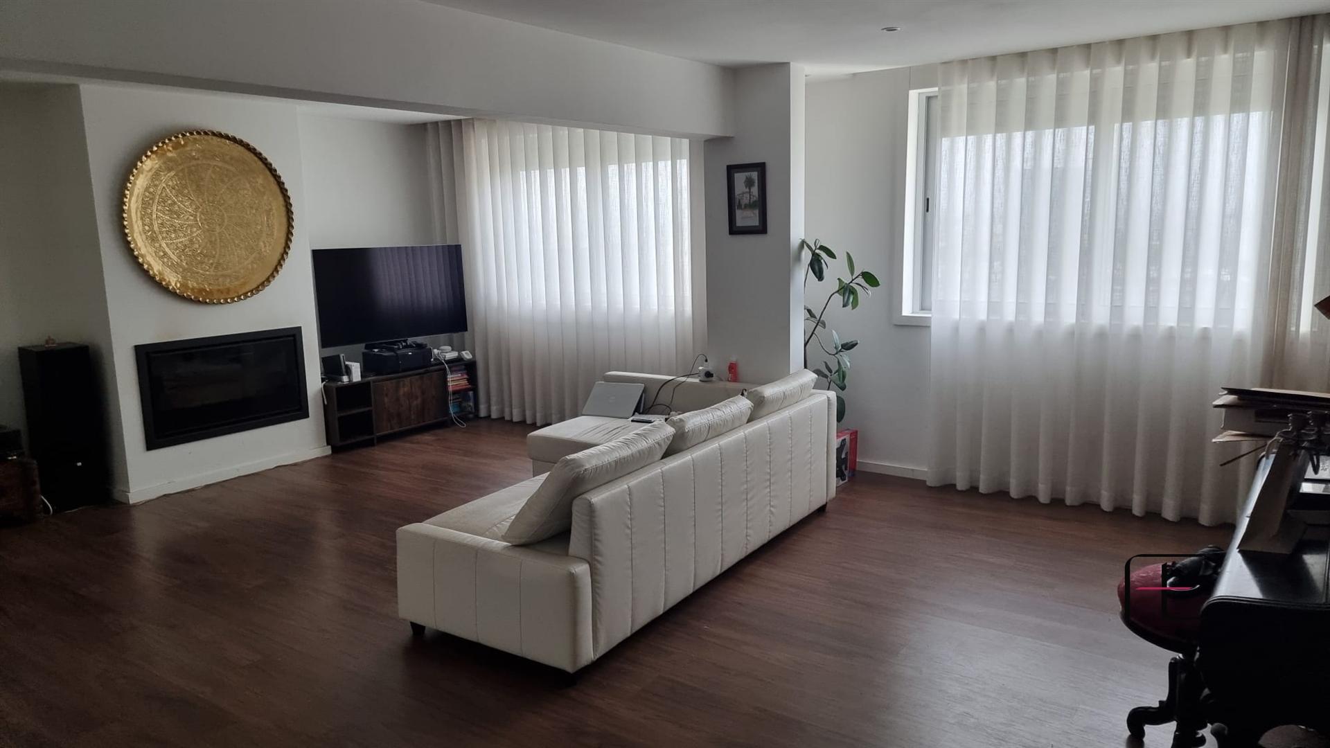Apartamento T5 Venda em Ramalde,Porto