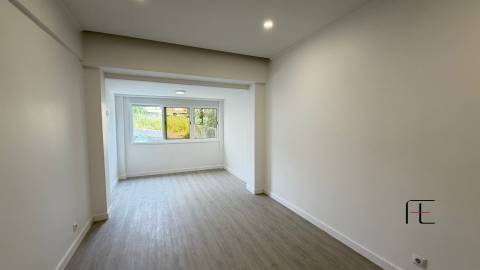 Apartamento T2 Venda em Águas Livres,Amadora