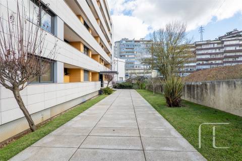 Apartamento T3 Venda em Oliveira do Douro,Vila Nova de Gaia