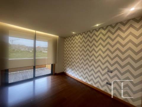 Apartamento T3 Venda em Oliveira do Douro,Vila Nova de Gaia