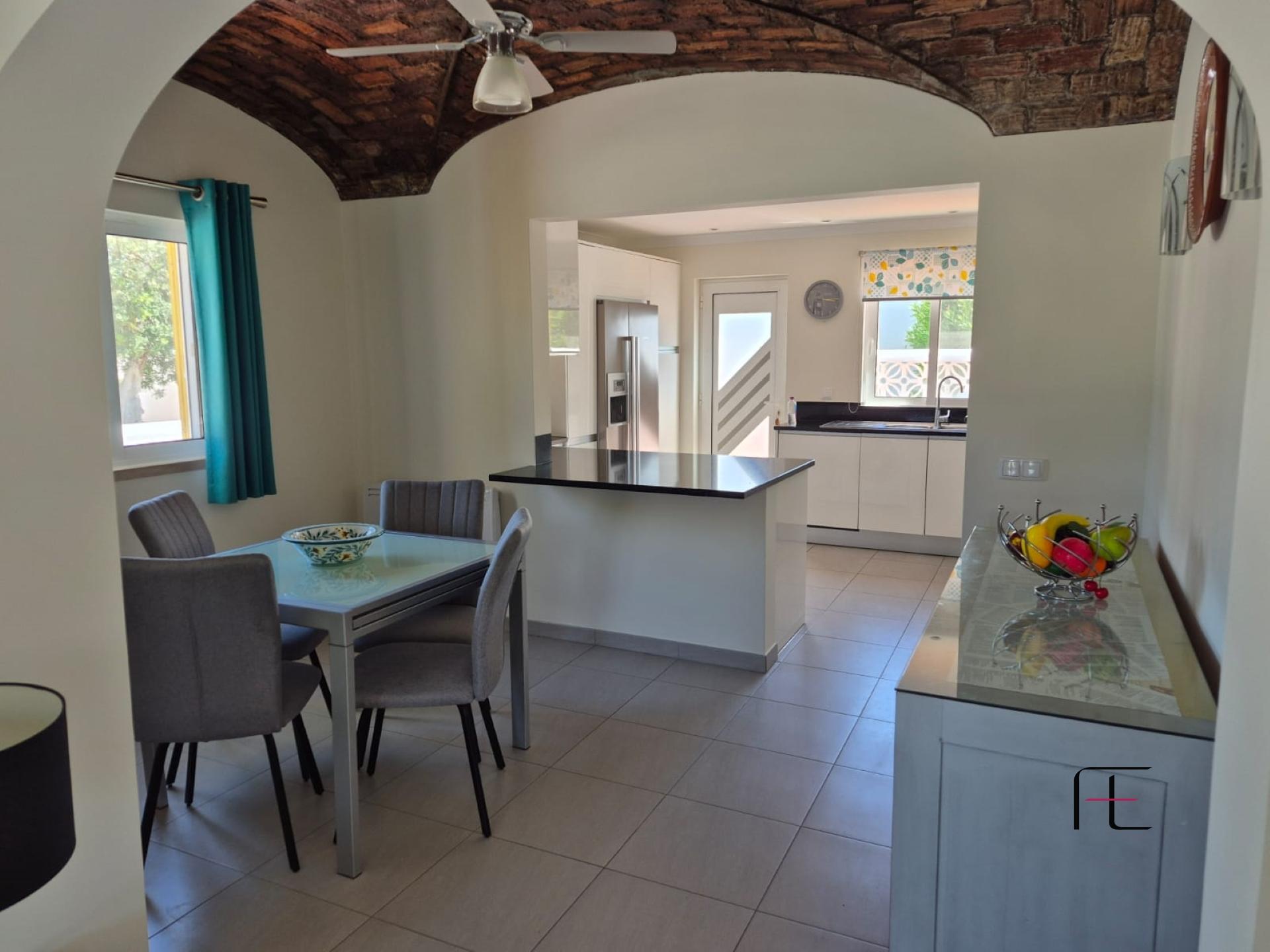 Moradia T3 Venda em Quarteira,Loulé