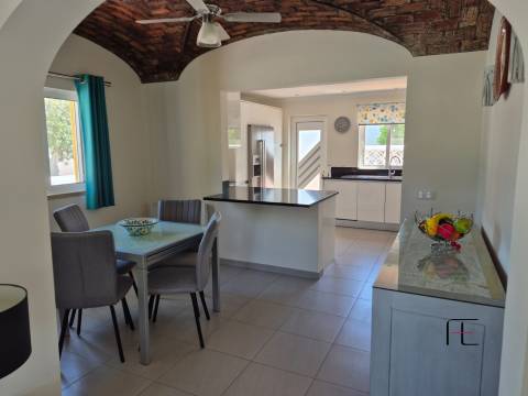 Moradia T3 Venda em Quarteira,Loulé
