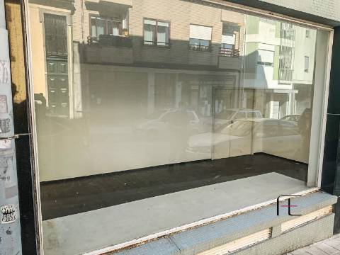 Loja  Arrendamento em Cedofeita, Santo Ildefonso, Sé, Miragaia, São Nicolau e Vitória,Porto