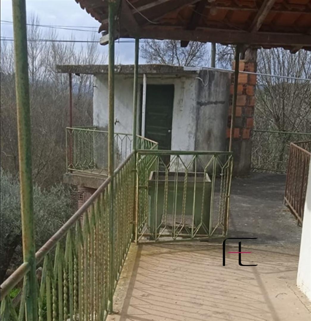 Moradia para Restaurar T4 Venda em Murça,Murça