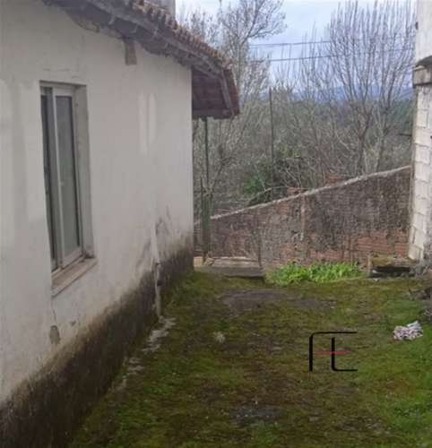 Moradia para Restaurar T4 Venda em Murça,Murça