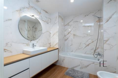 Apartamento T3 Venda em Mafamude e Vilar do Paraíso,Vila Nova de Gaia