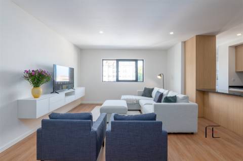 Apartamento T3 Venda em Mafamude e Vilar do Paraíso,Vila Nova de Gaia