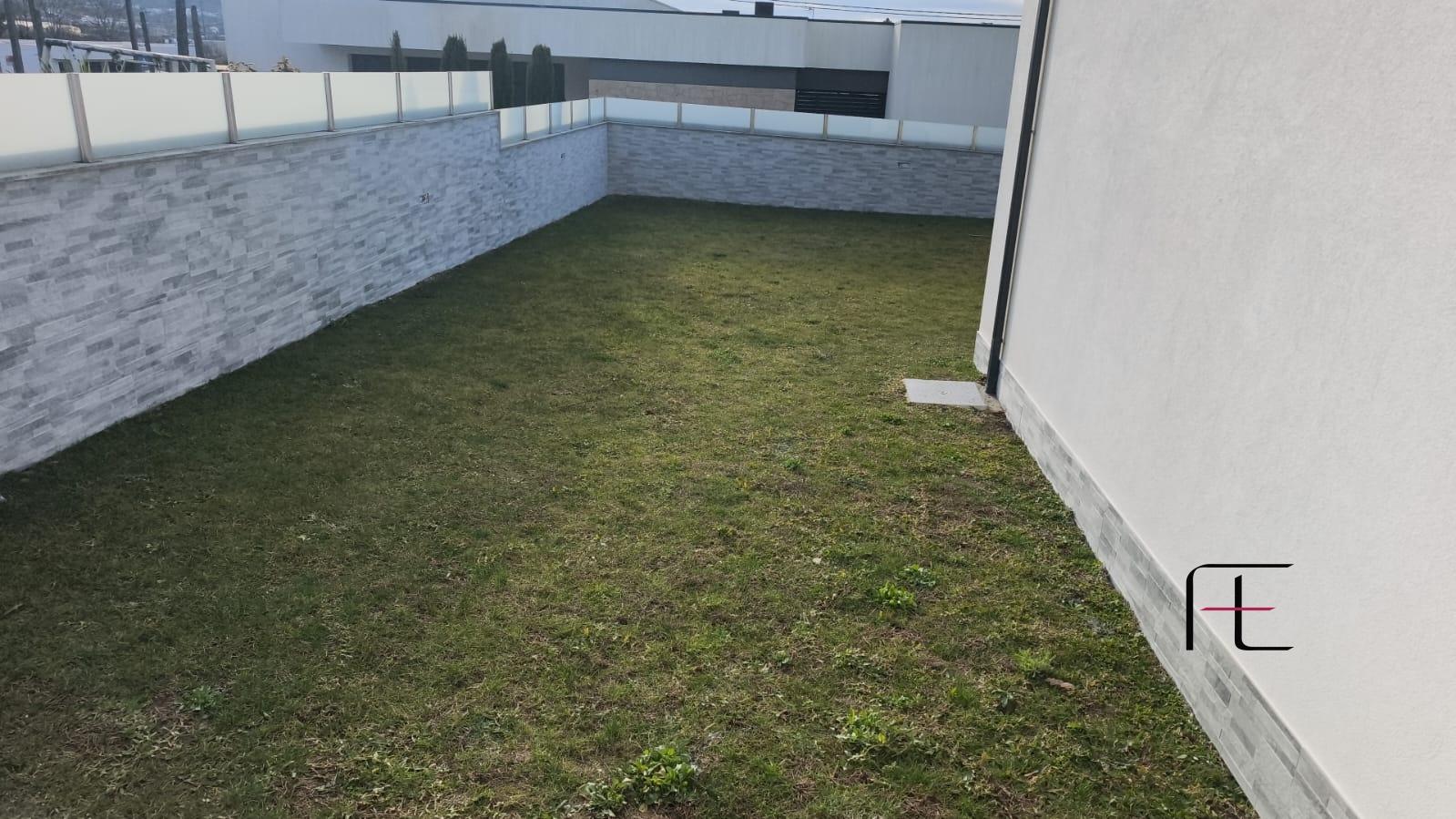 Moradia T3+1 Venda em Merelim (São Paio), Panoias e Parada de Tibães,Braga