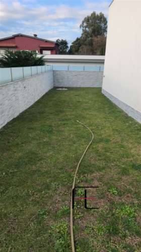 Moradia T3+1 Venda em Merelim (São Paio), Panoias e Parada de Tibães,Braga