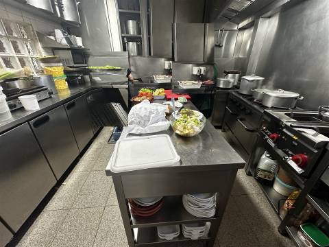 Trespasse de restaurante em Espinho — Licença e Equipamento Incluídos