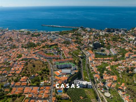 Penthouse Duplex de Luxo no Funchal, Ilha da Madeira